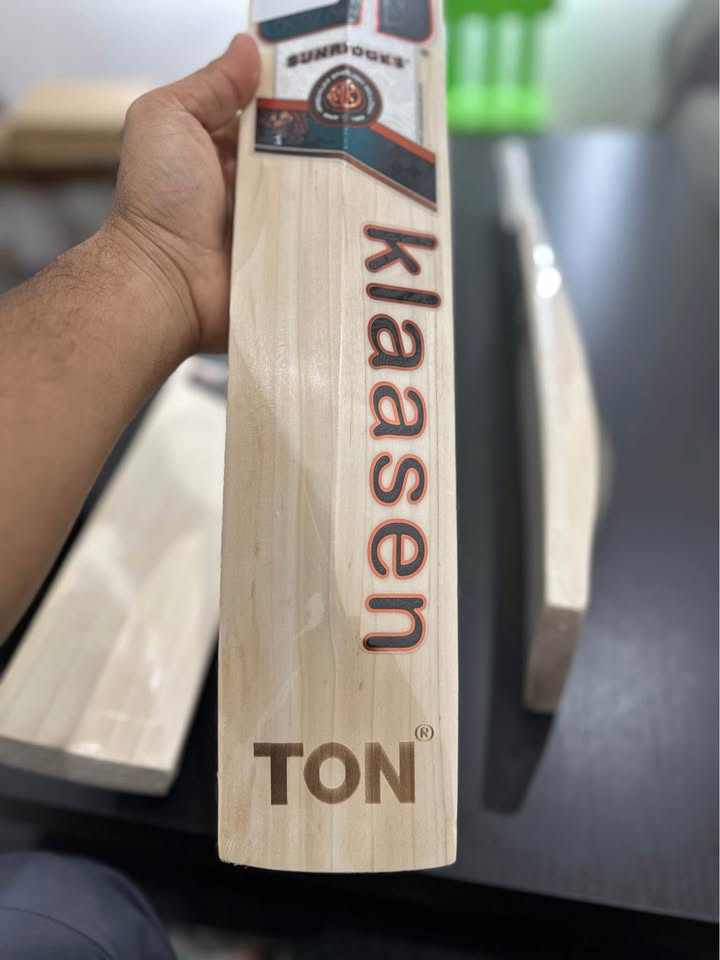 SS Heinrich Klaasen Magum – Junior Size 6