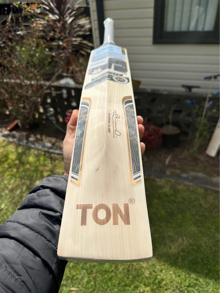 SS TON Shivam Dube Players Pro – SH English Willow (1175g)