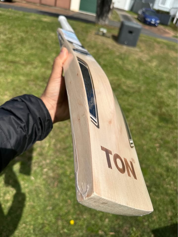 SS TON Shivam Dube Players Pro – SH English Willow (1175g)