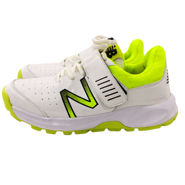 New Balance Cricket Rubber Shoes – High Grip Performance Footwear